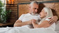 स्‍लो होती सेक्‍स ड्राइव को बूस्‍टअप करने के टिप्‍स, 50 साल के बाद सेक्‍सुअल लाइफ को ऐसे रोमांचक बनाएं 