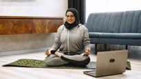 Sex Yoga: सेक्सुअल हेल्थ को बेहतर बनाने के लिए करें ये ये सेक्स योगासन