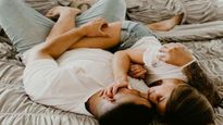 Relationship Tips:  सेक्स से पहले भूलकर भी नहीं करने चाहिए ये 5 काम 