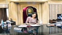 IAS Tina Dabi : कलेक्टर टीना डाबी ने पत्र लिखकर मांगी मैटरनिटी लीव, जानें क्‍या है मातृत्व अवकाश