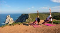 Yoga For Relationship : योग के जरिये लाएं अपने रिलेशनशिप में मज़बूती