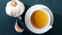 Weight loss tip: बासी मुंह पिएं लहसुन की चाय, चौड़ी कमर हो जाएगी हफ्तेभर में पतली