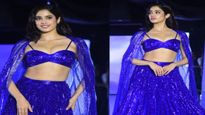 Janhvi Kapoor:शिमरी ब्लू लहंगे में जलपरी लगीं जान्हवी कपूर, अपनी बोल्ड अदाओं के साथ बनीं शोस्टॉपर