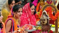 Mangla Gauri Vrat Upay: रोज के झगड़ों से आ चुकी हैं तंग, तो इन अचूक उपायों से लौटाएं वैवाहिक रिश्ते में प्यार