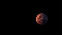 Moon Fact:  सबसे पहले भारत ने की थी चांद पर पानी की खोज, Moon से जुड़े ये हैं 10 रोचक फैक्‍ट्स