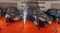 Diwali Dhamakedaar Gifts: कर्मचारियों को दिवाली में मिले हैं इतने महंगे गिफ्ट्स, सपने में भी नहीं सोच सकते आप