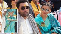 Alia Bhatt ने प्राण प्रतिष्ठा में पहनी थी बेहद ही खास साड़ी,  'रामायण' से है जुड़ा है इसका कनेक्‍शन
