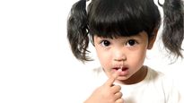 Measles: बच्चों में तेजी से फैलता है खसरा रोग,  सर्दी-जुकाम के अलावा ये है लक्षण