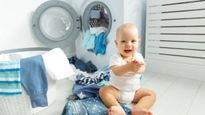Baby Clothes Washing Tips : न्‍यू बॉर्न बेबीज के कपड़े धोते हुए न करें गलतियां, जानें सही तरीका 
