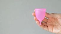 Menstrual Cup Side Effects: मेंस्ट्रुअल कप का गलत  इस्‍तेमाल प्राइवेट पार्ट को कर सकता है जख्‍मी, ऐसे यूज करें