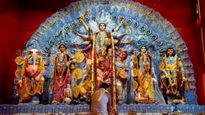 Durga Puja Pushpanjali Mantra: इस शक्तिशाली पुष्पांजलि मंत्र के बिना अधूरी है दुर्गा पूजा
