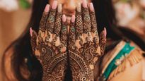 Karwa Chauth 2024: पिया के नाम की मेहंदी का रंग हो जाएगा घंटेभर में गाढ़ा, बस मेहंदी लगाने के बाद करें ये उपाय