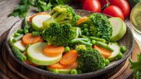  Steamed Vs Boiled Vegetables: पकी या उबली, सेहत के ल‍िए कौन सी सब्जियां हैं सहीं?