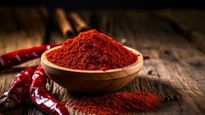 पतंजलि की लाल मिर्च पाउडर पर FSSAI ने उठाए सवाल, आप भी ऐसे करें मिलावटी म‍िर्च की जांच 
