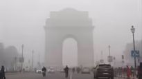 Delhi Pollution: दिल्ली की हवा दुनिया में सबसे जहरीली! दिवाली के बाद 400 पार पहुंचा AQI, सांस लेना भी मुश्किल