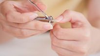 Nail Cutting Rules: कंगाल बना सकता है इस दिन नाखून काटना, जानें शुभ और अशुभ दिन