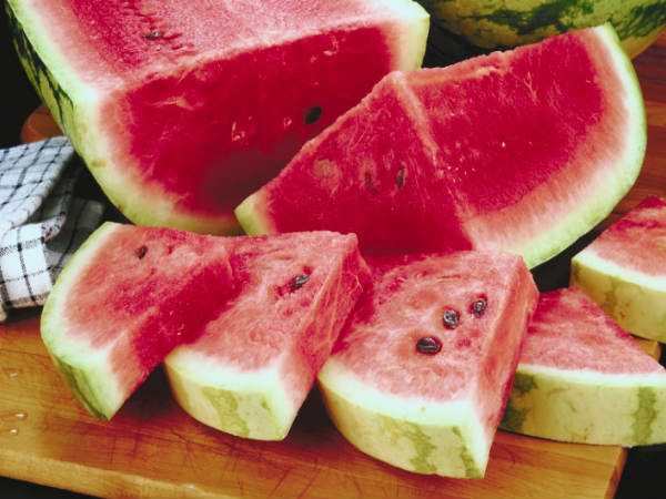 Homemade Scrubs Using Fruits