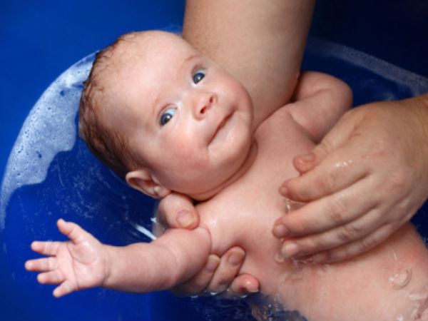 Newborn Baby Bathing Tips
