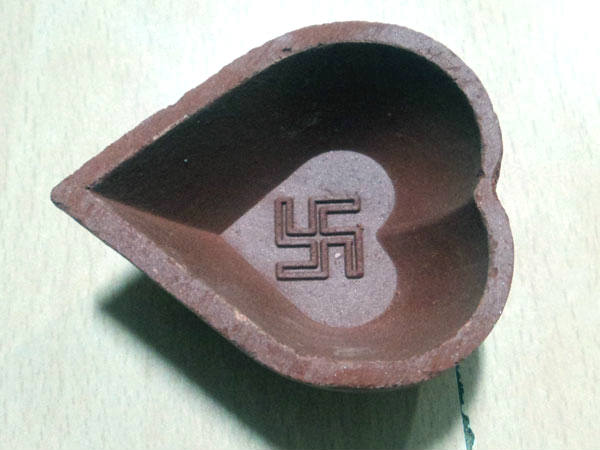 दिल शेप वाला दिया