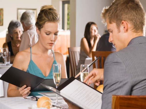 विनम्र रहें