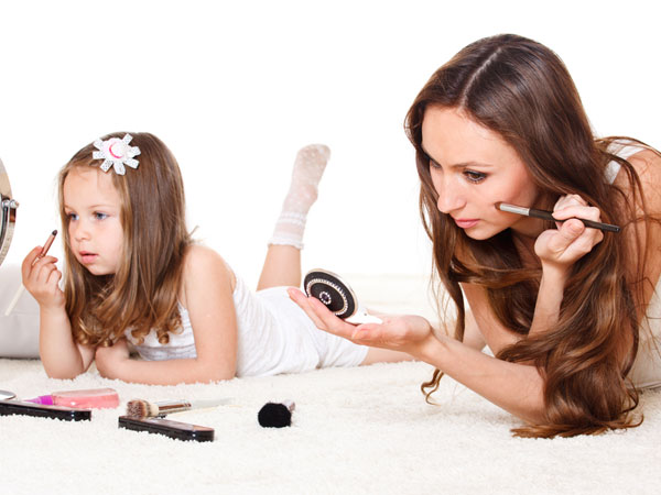 उनकी रोल मॉडल बनें