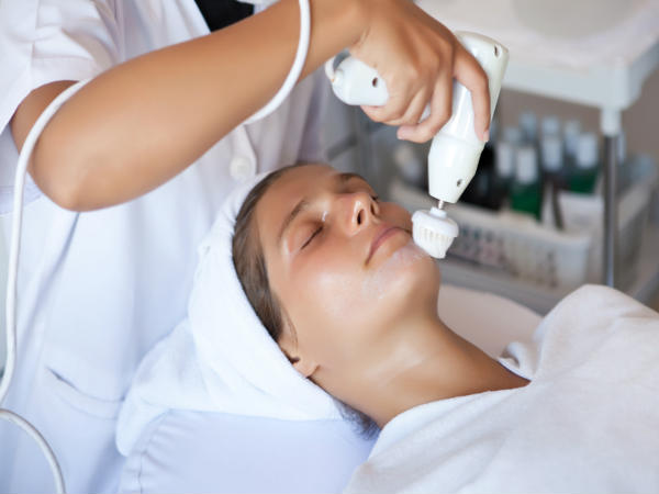  डाक्‍टर से संपर्क करें 