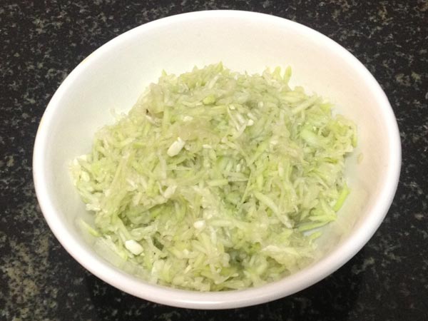 घिसी लौकी 