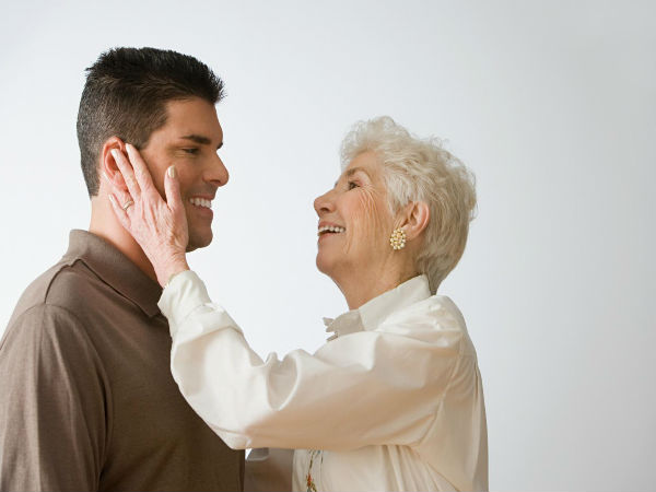 केवल मां की सुनना केवल मां की सुनना