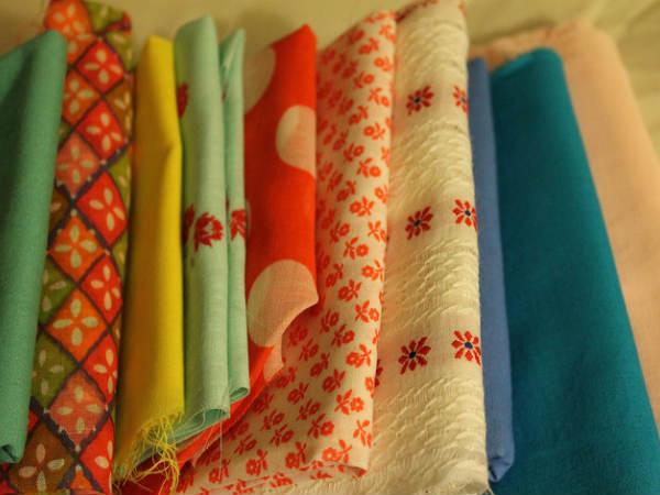 5. डेलीकेट फैब्रिक को अलग करें