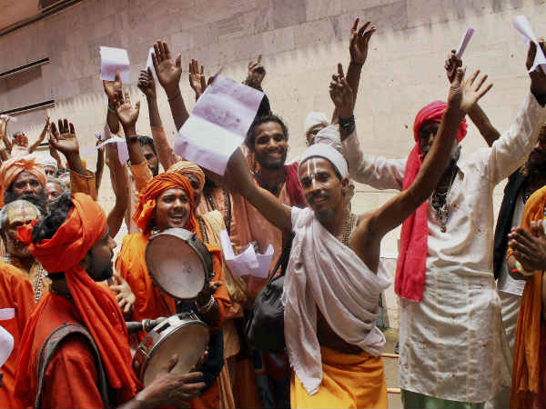 तीर्थयात्रियों मे खुशी का मंजर