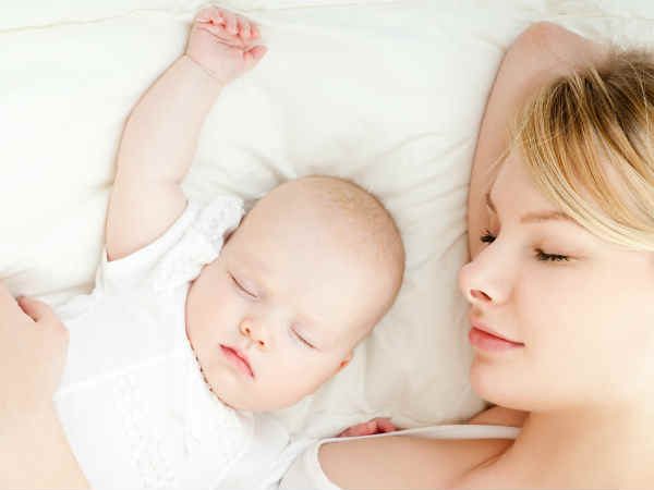 10. बच्चे के साथ सोएं: 