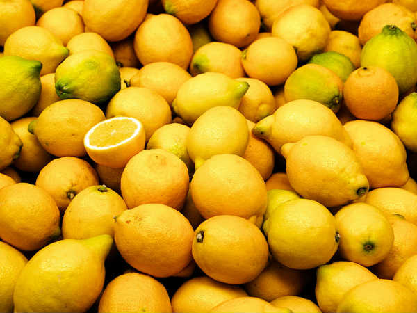 4. सिट्रस फल