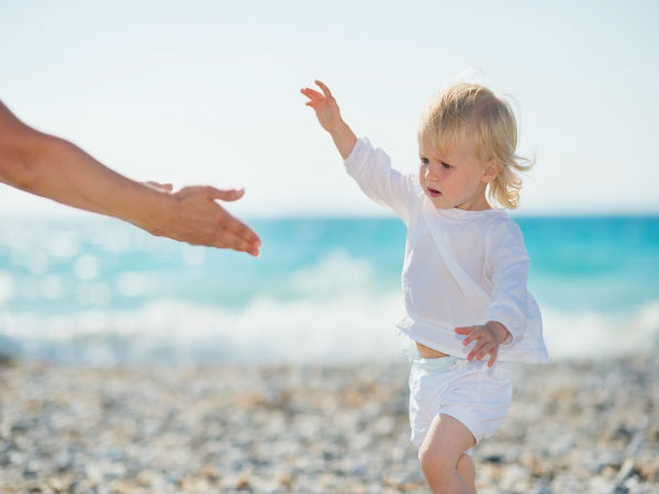 2. इलास्टिक वाले कपड़े आपके बच्चे के दोस्त होते हैं