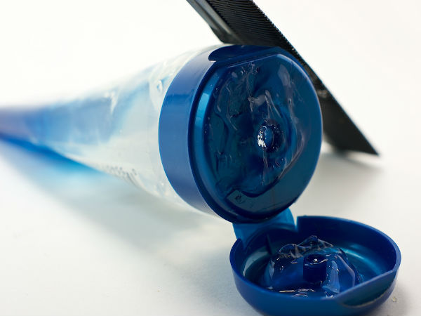 6. हेयरस्टाइल प्रोडक्ट