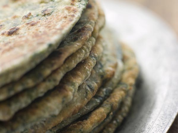 Palak Paneer Paratha For Kids 