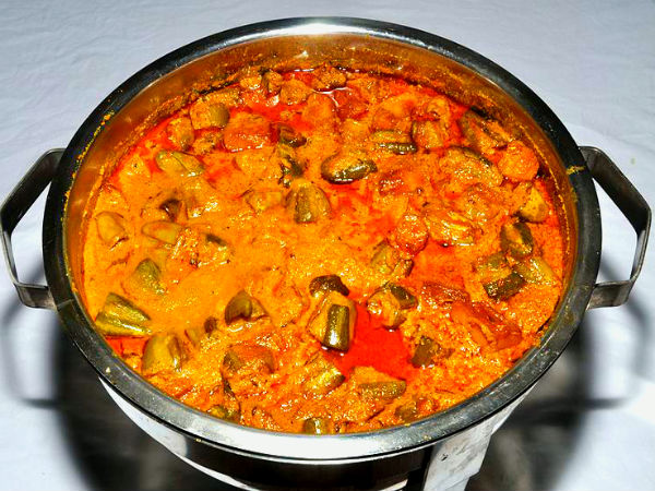 Spicy Aloo Parval Ki Sabji Recipe