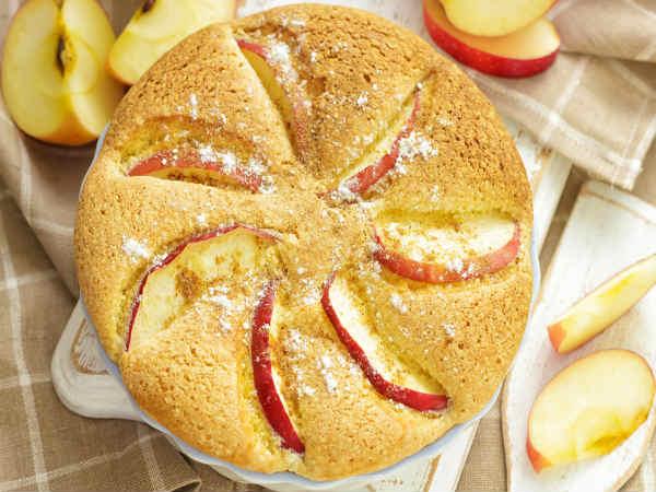 <a href=/recipes/desserts/apple-cinnamon-cake-003333.htmltarget=