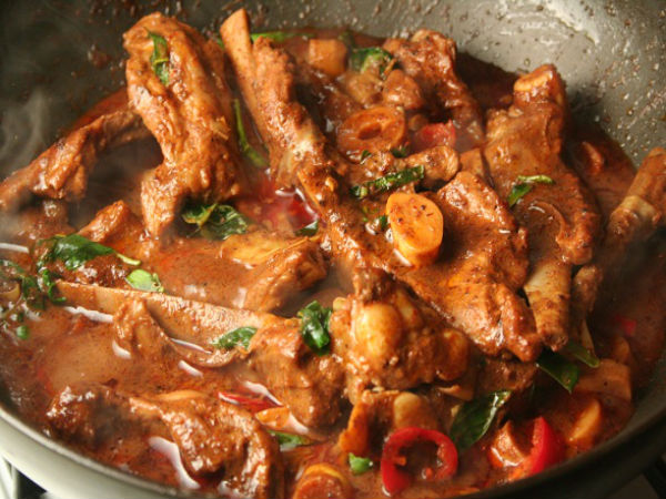 Khatta Meat: Kashmiri Mutton Recipe 