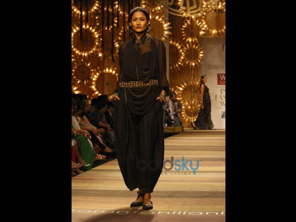 गोल्‍डन कमरबंध