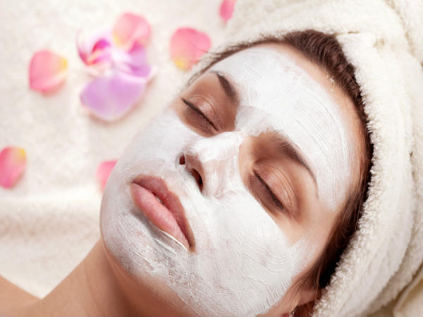  9.पायें चमकदार त्वचा