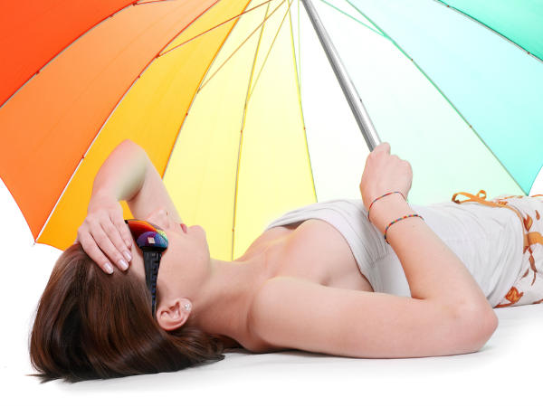 धूप से बचें धूप से बचें