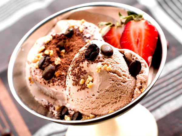 Homemade Chikoo Ice Cream