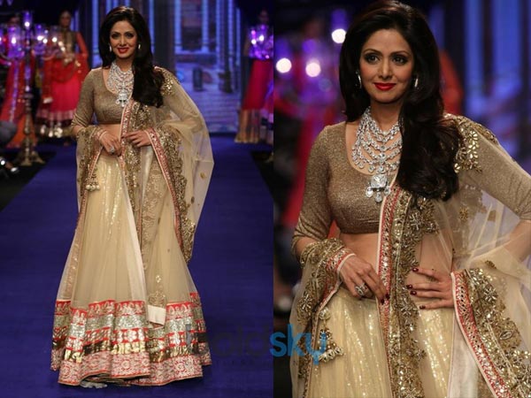 IIJW 2014: Sridevi Rocks The Ramp For Golecha Jewels 
