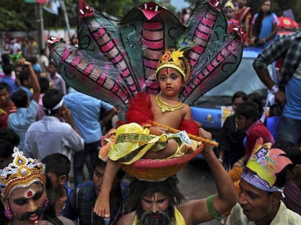 प्रकृति का पालन करें