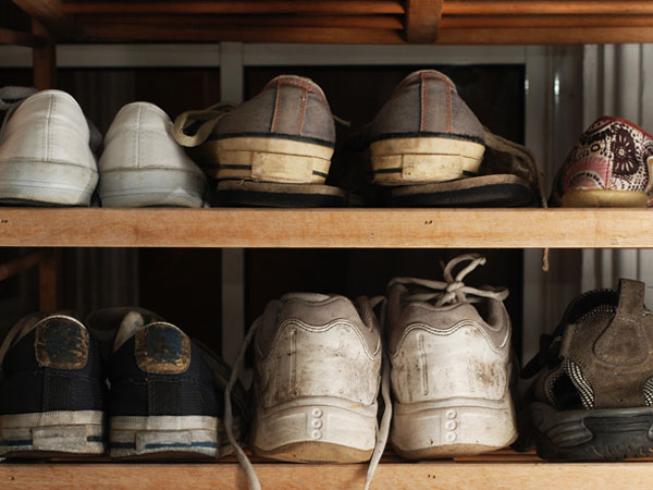  जूते-चप्पल की रैक