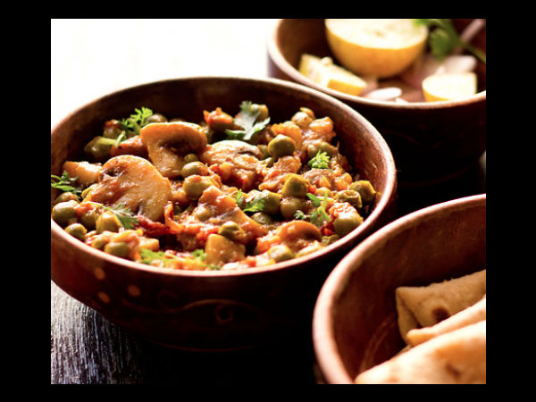 Mushroom matar makhani recipe