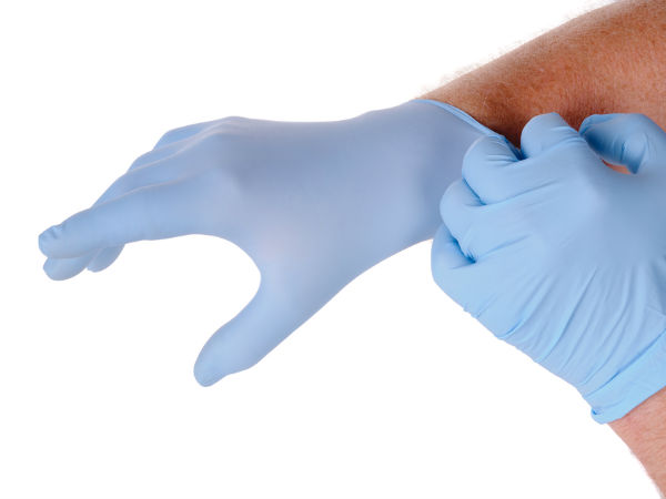 6 सुरक्षात्मक उपकरणों का उपयोग करें: