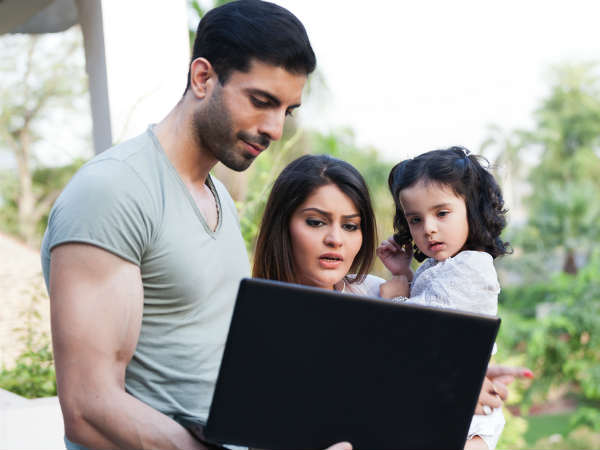 उनके करियर में अपनी टांग न अड़ाएं उनके करियर में अपनी टांग न अड़ाएं