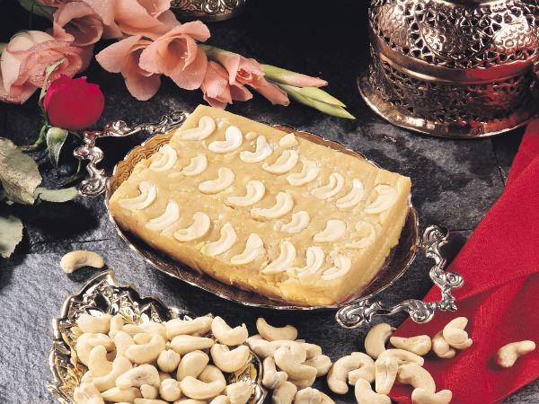 <a href=/recipes/sweets/kaju-halwa-recipe-holi-005311.html target=