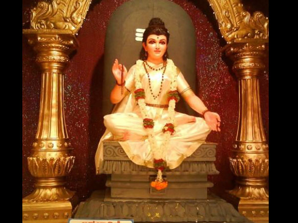  दूसरा दिन: ब्रह्मचारिणी माता